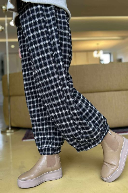 Fergus Demi Bloom Pant Black